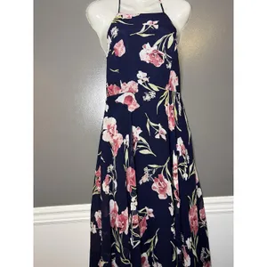 Lulus Dress Womens Medium Blue Floral Halter Maxi Sundress Crisscross Back thumbnail 2