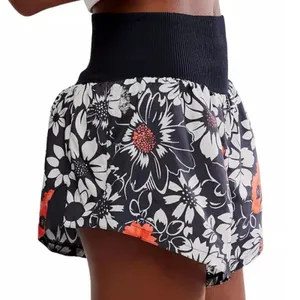 Free People Movement NWT Carpe Diem Printed HR Shorts Women’s Large Tuxedo Daisy thumbnail 2
