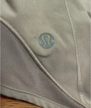 Lululemon Hotty Hot Shorts 2.5" thumbnail 4