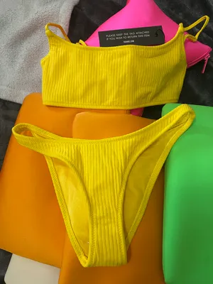 Triangl Bikini thumbnail 1