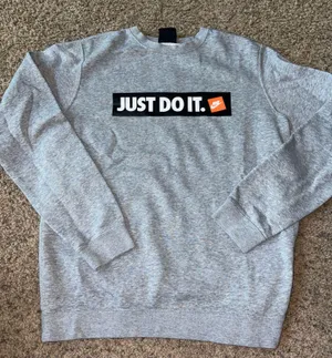 Nike Crewneck Sweatshirt thumbnail 1