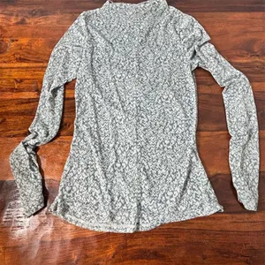 Zella Womens Grey White Abstract Mesh Long Sleeve Ruched Back Active Top‎ Size S thumbnail 1