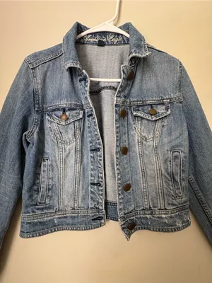 American Eagle Light Wash Denim Jacket Medium Jean Trucker Jacket thumbnail 3