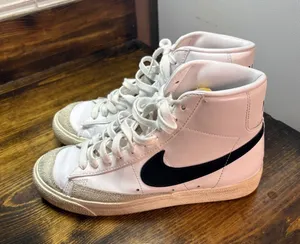 Nike‎ White Mid Blazer Sneakers Size 6.5 thumbnail 1