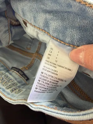 American Eagle Outfitters Jean Shorts Light Wash thumbnail 3