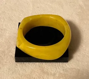 Yellow Resin Twist Bangle Bracelet thumbnail 1