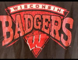 Retro Wisconsin Badgers Vneck Short Sleeve Shirt Black Red Collegiate S M thumbnail 3