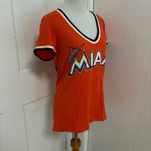 Miami Dolphins Tee VS Pink D2* thumbnail 2