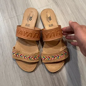 NWOT Artesanal made in MEXICO NAYARIT Colorful Sandals with‎ Tan Accents thumbnail 2