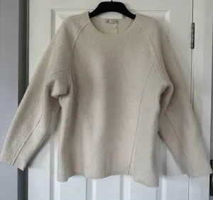 Zara ivory off white ivory oversized boucle crew neck sweatshirt sweater thumbnail 1
