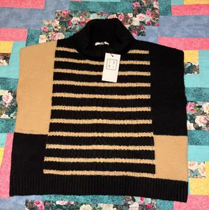 THML NEW $68 Woman’s S Short Sleeve Stripe Knit Sweater Top Size Small thumbnail 1