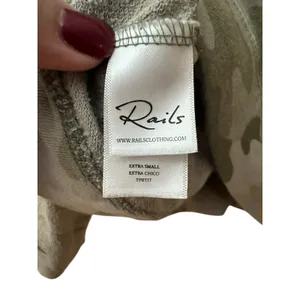 Rails Kelli Camo Sweatshirt Military Patch Detail‎ Size XS Camouflage #A6-2 thumbnail 7