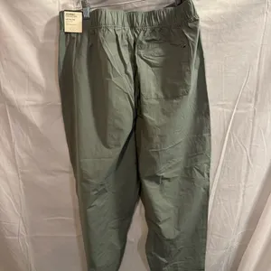 CALIA by Carrie Underwood Green Ankle Cropped Pants thumbnail 5