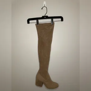 DV by Dolce Vita Cayla Suede Over-the-Knee Boots, Light Taupe, Size 7, EUC thumbnail 9