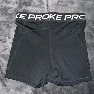 Nike Pro Shorts in Black Size Medium thumbnail 8