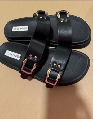 Steve Madden gold buckle sandals thumbnail 1