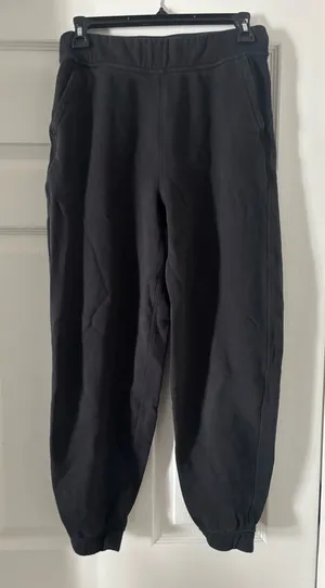 Lululemon Joggers thumbnail 1