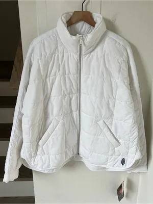 Free People Pippa Packable Puffer White Jacket in White NWT thumbnail 3