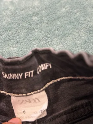 Zara Denim Must Have Collection Skinny Fit Comfy Jeans Size 6 Black Distressed H thumbnail 3