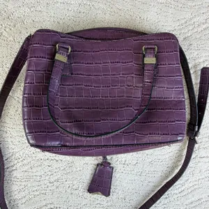 Guess Purple Crocodile Embossed Satchel Handbag Crossbody Y2K thumbnail 5