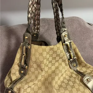 Gucci Pelham Canvas Shoulder Bag with Metallic Strapes thumbnail 7