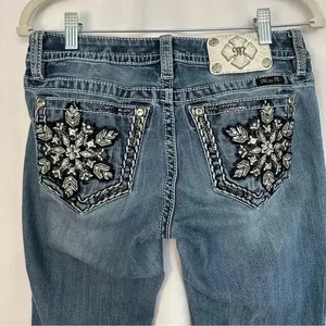 Miss Me Jeans Mid Rise Bootcut Embellished Back Pockets Cropped Womens Sz 29‎ thumbnail 11