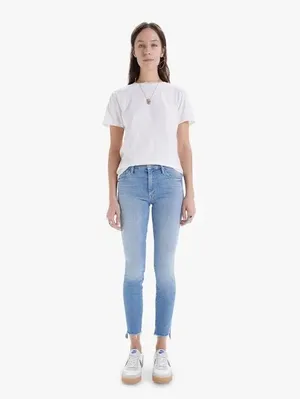 Mother Denim The Looker Two Step Ankle Fray Skinny Jeans in Kiss and Make Up thumbnail 2