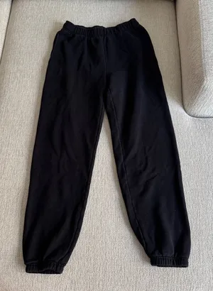 Aritzia TNA Cozy Boyfriend Fleece Black Sweatpants thumbnail 1