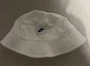 Nike Bucket Hat thumbnail 1