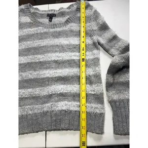 FANG Grey White Striped Fuzzy‎ Knit Crew Neck Sweater Womens Medium Pullover thumbnail 7