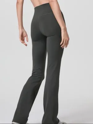 Vuori AllTheFeels Slim Flare Leggings 32" Size XS thumbnail 3