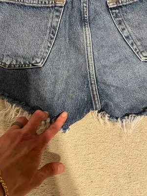 GUC Agolde Parker denim shorts in control thumbnail 9