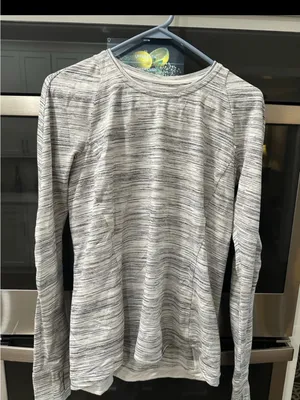 Lululemon Striped Gray Long Sleeve Athletic Top thumbnail 1