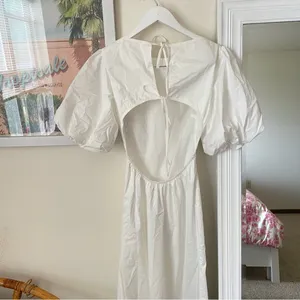 NEW PEPPERMAYO Judy Maxi Puff Sleeve Maxi Dress in White thumbnail 7