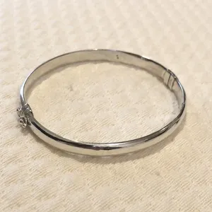 Sterling Silver Spring Closure Locking Clasp Closure Bangle Bracelet Silver thumbnail 8