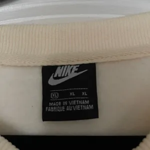 Vintage Cream Nike crewneck  thumbnail 3