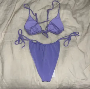 Dippin' Daisy's Paris Bottom & Cove Top thumbnail 2