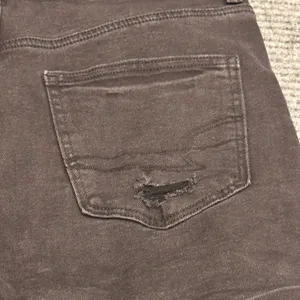 American Eagle High waisted distressed black‎ denim jean shorts Women's 8 thumbnail 7