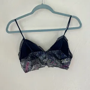 Victoria’s Secret blue lace bralette size M thumbnail 6