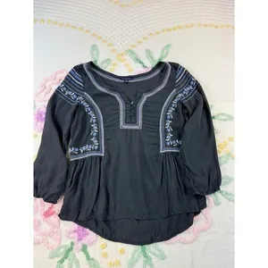American Eagle Outfitters Black Embroidered Peasant Blouse Womens Small‎ thumbnail 2