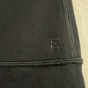Everlane Perform Short Short Minimalist Clean Girl Loungewear Cozy Athleisure thumbnail 5