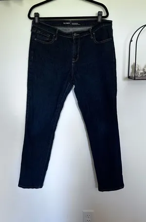 Old Navy Original Mid Rise Jeans Size 14 thumbnail 1