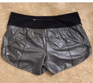 Lululemon 4” Shorts thumbnail 2