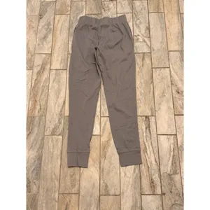 NEW Under Armour women's small gray jogger sweatpants thumbnail 2