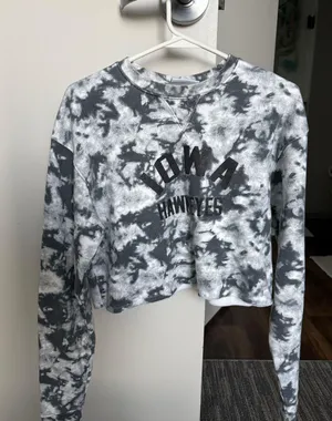 Champion Iowa Hawkeye cropped crewneck thumbnail 1