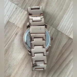 Fashion Watch Charming Charlie Brand Rose-Gold Dial Bracelet thumbnail 9