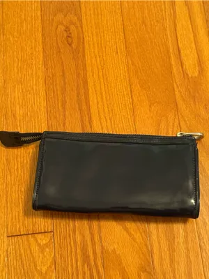 Marc Jacobs Totally Turnlock Patent Leather Wallet in Navy thumbnail 2