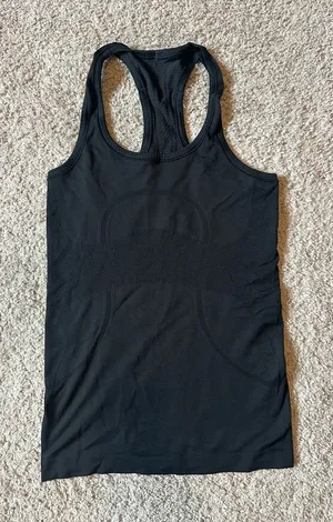 Lululemon Black Racerback Women's Tank Top thumbnail 1
