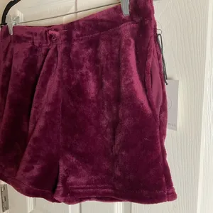 Angel Kiss Sherpa Loungewear Shorts Purple NWT Large thumbnail 4