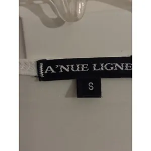 A'Nue Ligne Womens White V-Neck 3/4‎ Sleeve Top Size S Minimalist Basic Blouse thumbnail 2